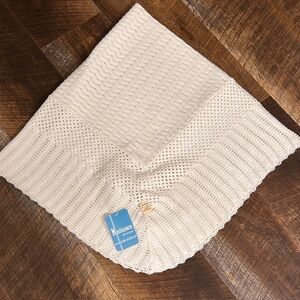 Vintage Knitown baby blanket Off white Orlon-Acrylic  NWT